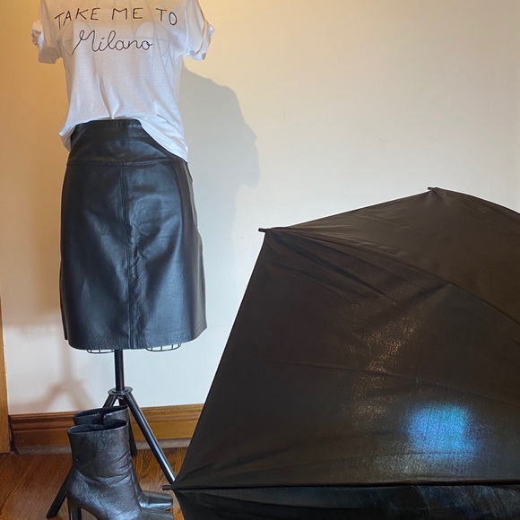 Leather skirt - Picture 1 of 4